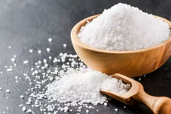 10 trucuri geniale cu sarea de masa. Cat de util poate sa fie acest ingredient banal