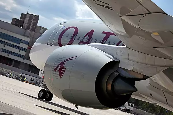 12 persoane au fost ranite in timpul unor turbulente la un zbor Qatar Airways. Avionul,  intampinat de serviciile de urgenta