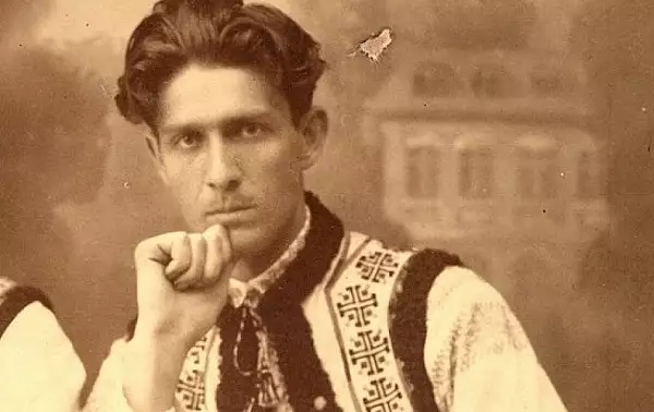 85 de ani de la uciderea liderului legionar Corneliu Zelea Codreanu si a camarazilor sai: ,,Au fost sugrumati" VIDEO