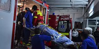 Accident cu 14 victime in Arges, dupa ce doua autobuze in care se aflau angajati de la Dacia s-au ciocnit. Autoritatile au pus in aplicare planul rosu de interv