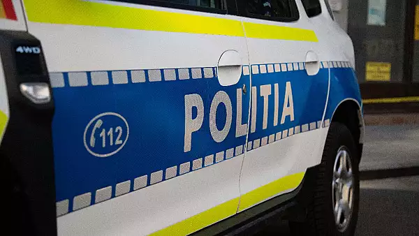 Accident cu 4 masini pe o strada din Sectorul 5 al Capitalei. Soferul vinovat este cautat de politie