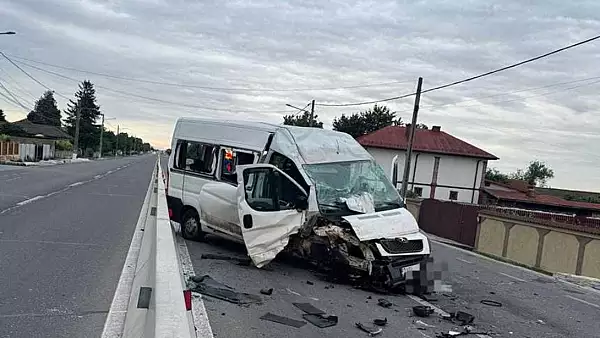 Accident grav in Dolj: Un microbuz s-a ciocnit cu o cisterna