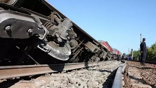 accident-grav-in-serbia-doua-trenuri-au-intrat-in-coliziune-9-oameni-sunt-raniti.webp