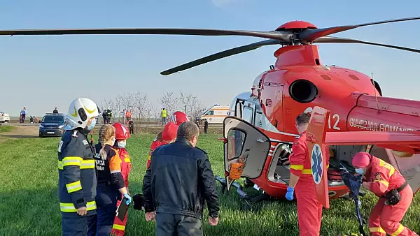 Accident grav in Teleorman: un copil in varsta de 2 ani a fost transportat cu elicoperul SMURD la un spital din Bucuresti