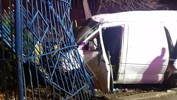 Accident grav la Constanta: 3 victime, dupa ce au intrat cu masina in gardul Jandarmeriei