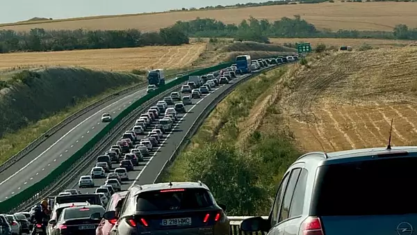 Accident rutier pe Autostrada Soarelui. Cinci masini implicate in coliziune - VIDEO