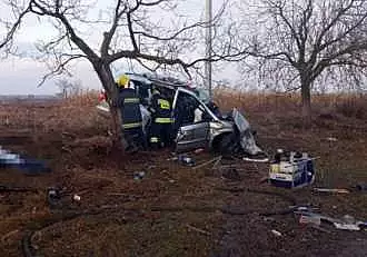 Accident tragic in apropierea satului Popeasca, din Republica Moldova. Sase oameni au murit pe loc / FOTO