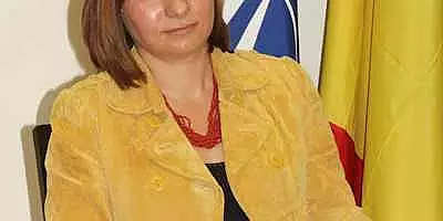 Adevarul Live, ora 11.00. Maria Ligor, ministrul pentru diaspora. In ce conditii pot vota romanii din strainatate la alegerile parlamentare