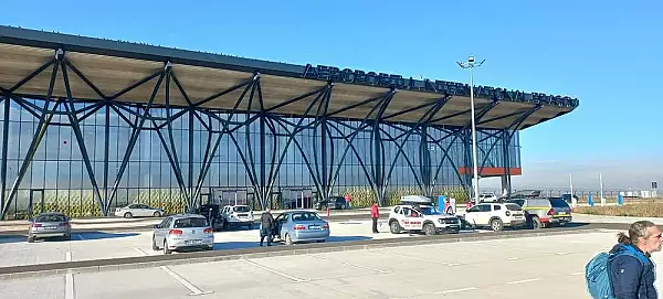 Aeroportul de la Brasov, inaugurat cu doua zile de concerte. Are un plan de afaceri pe 25 de ani