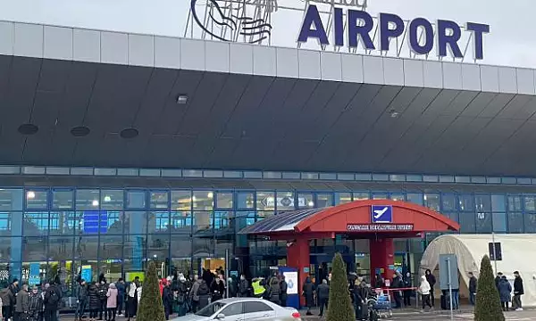 aeroportul-din-chisinau-blocat-din-cauza-unei-alerte-false-cu-bomba-pasagerii-unei-curse-tarom-spre-bucuresti-afectati.webp