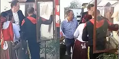 Alegeri locale 2020. Sibiu: primar surprins cand le arata alegatorilor unde sa puna stampila VIDEO