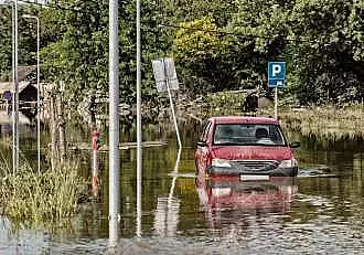 Alerta hidrologica. Cod rosu de inundatii in Romania! Lista completa cu zonele afectate