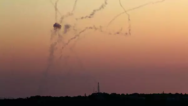  Alerta in Israel - Zeci de rachete lansate din Liban. S-a activat sistemul de aparare "Cupola de Fier" - VIDEO