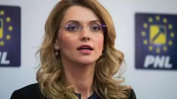 Alina Gorghiu, aleasa presedinte PNL Arges, cu majoritate de voturi