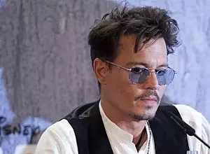 Amber Heard da publicitatii un video cu care spera sa-l distruga pe Johnny Depp