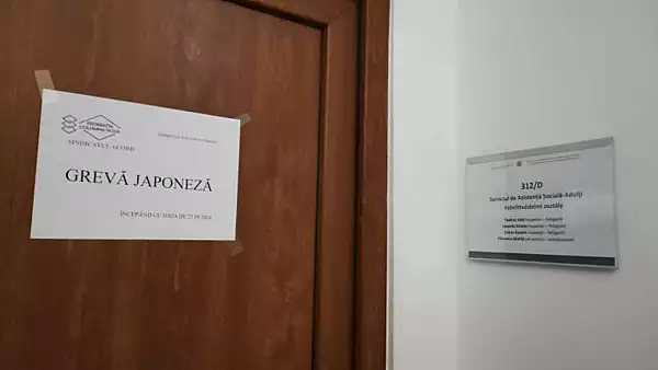 Angajatii DGASPC Harghita au intrat in greva japoneza. Protestatarii se tem ca nu isi vor primi salariile