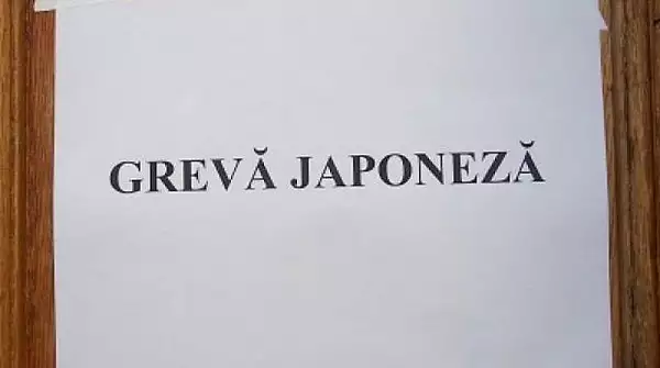 Angajatii din Guvern sunt in greva japoneza. Ce solicitari au 