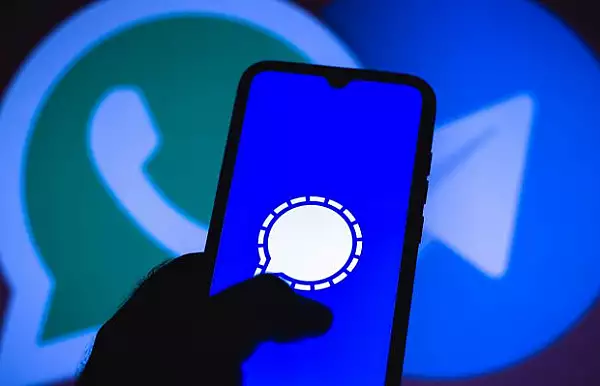 Aplicatia de mesagerie Signal s-a blocat, dupa ce milioane de utilizatori au descarcat-o, renuntand la WhatsApp