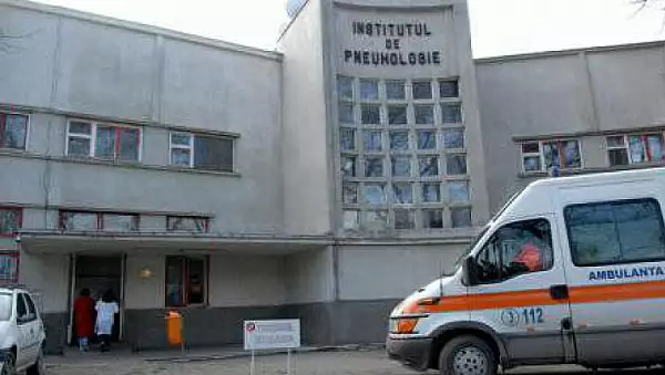 Atac socant la Institutul Marius Nasta - 20 de persoane au atacat cadrele medicale si au incercat sa intre pe geam in sectia covid-19