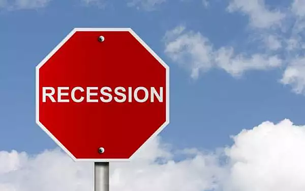 Bancheri: Economia zonei euro se pregateste de recesiune. Restrictiile si campaniile lente de vaccinare nu ajuta
