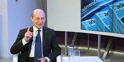 Basescu, atac dur la adresa lui Ponta dupa declaratile fostului premier despre cozile din diaspora: Mai, mitomanule, ai pierdut alegerile in mod penibil