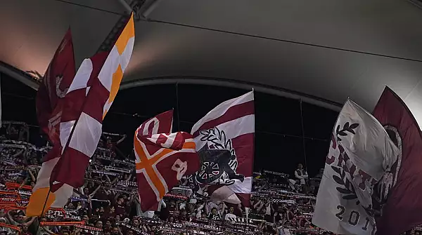 Bataie de joc la adresa fanilor, dupa Rapid - CFR Cluj. Sute de spectatori, lasati cu buza umflata