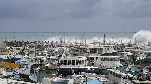 Beryl devine cel mai timpuriu uragan de categoria 5 inregistrat vreodata in Atlantic. Imaginile dezastrului lasat in urma in insulele Windward si Barbados