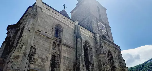 Biserica Neagra - cea mai mare biserica gotica din Romania 