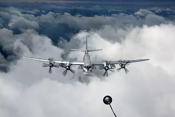 Bombardiere nucleare rusesti si chineze ar fi incercuit coasta americana din Alaska. SUA si Canada au mobilizat mai multe avioane de vanatoare