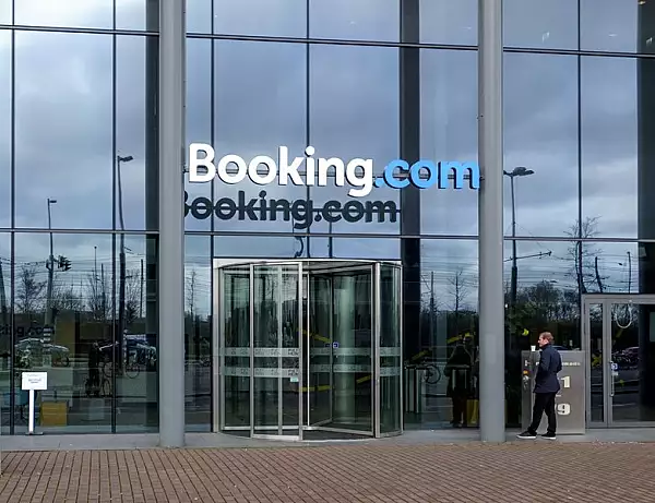 Booking.com, asaltata de hackeri cu ajutorul inteligentei artificiale. Cum va puteti feri de escrocherii