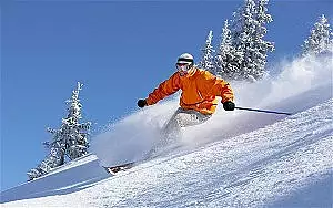 BORSA – Doua noi partii de schi omologate de Ministerul Turismului