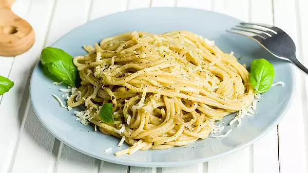 Cacio e Pepe. Reteta de paste simpla din bucataria italiana