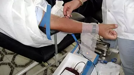 Campanie Realitatea TV: zeci de micuti si sute de bolnavi au nevoie urgent de sange