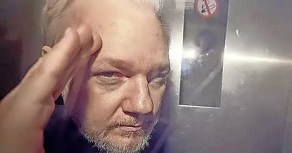 Cand va fi extradat Julian Assange. Decizia instantei in cazul fondatorului WikiLeaks