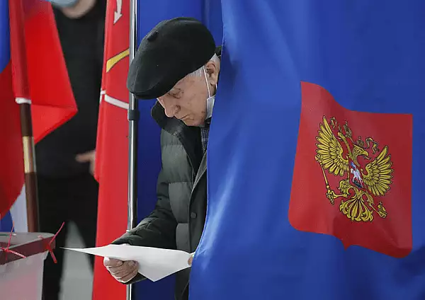 Candidatii pro-Kremlin au obtinut victoria la primele alegeri locale din Rusia, de la inceputul invaziei din Ucraina