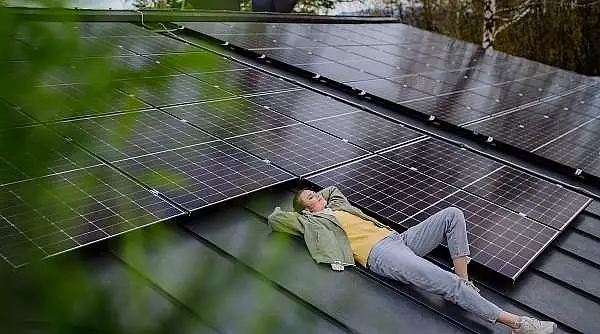 Casa Verde Fotovoltaice 2024. Cand se pot inscrie romanii in program si de ce acte au nevoie