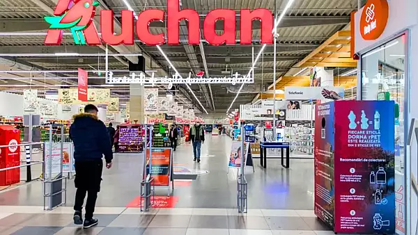 Ce a gasit un client in Auchan Romania. Sobolanii au dat iama in dulciuri! A fotografiat totul si a pus pe internet