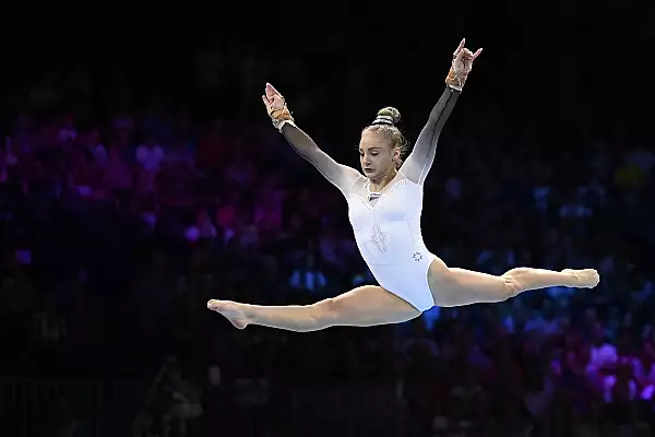 CE Gimnastica: Sabrina Voinea, medalie de argint la barna