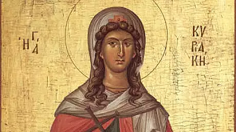 Ce sfanta este praznuita de ortodocsi pe 7 iulie. In limba greaca, numele ei inseamna "duminica"