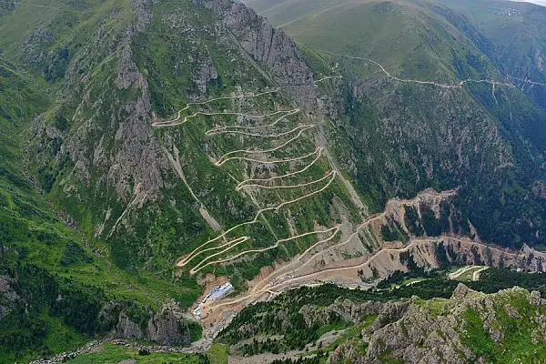 Cea mai periculoasa sosea din lume! Putini soferi se incumeta sa conduca pe aici