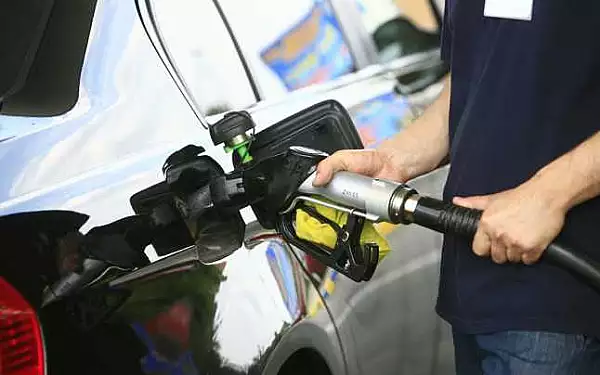 Cei mai ieftini carburanti din UE se gasesc in Romania si Bulgaria