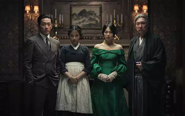 Cel mai de succes thriller coreean
din istorie se lanseaza in Romania. ,,Slujnica" lui Park promite sa-i seduca si pe romani. Senzualitate si viciu de la autoru