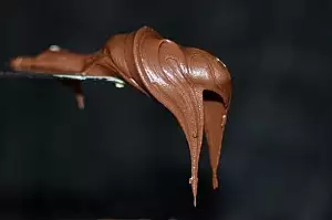Cel mai "dulce" job. Se cauta 18.000 de persoane care sa manance ciocolata