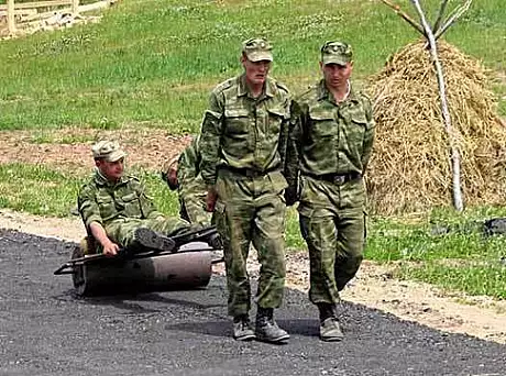 Cele mai amuzante poze cu soldati: Armata rusa, intodeauna pregatita de lupta!