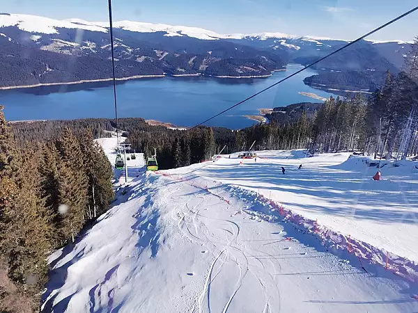 Cele mai spectaculoase partii se pregatesc pentru deschidere: ,,Magie in paradisul alb de la Transalpina Ski" VIDEO