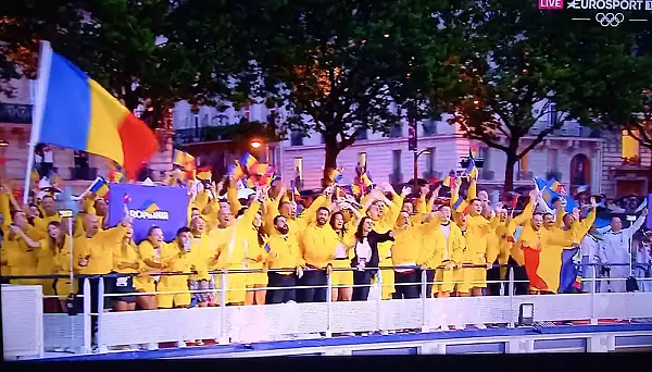 Ceremonia de deschidere a Jocurilor Olimpice. Delegatia Romaniei, o parte in barca, o parte la somn VIDEO