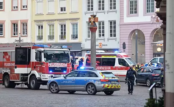 Cinci morti, inclusiv un copil mic, si mai multi raniti, dupa ce o masina a intrat in pietoni in orasul german Trier