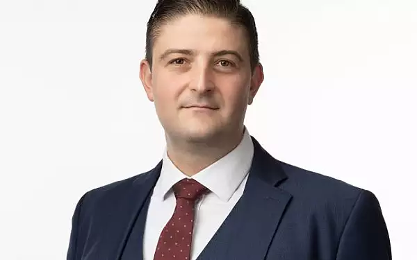 Cine e Alexandru Dimitriu, noul secretar de stat de la Justitie: fost concurent la ,,Vara ispitelor", apropiat de Gheorghe Piperea si propunerea PLUS pentru PS5