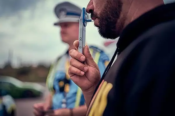 Ciolacu sustine OUG antidrog: ,,Nu e o catastrofa sa ramai doua zile fara permis". IGPR: ,,Aparatele drugtest nu dau erori"