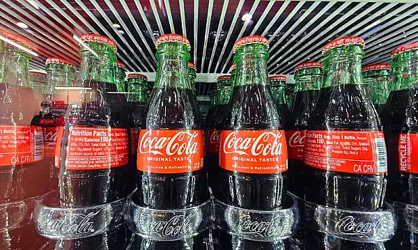 Coca-Cola retrage de pe rafturi unul dintre sortimentele sale de bauturi racoritoare. Care este motivul